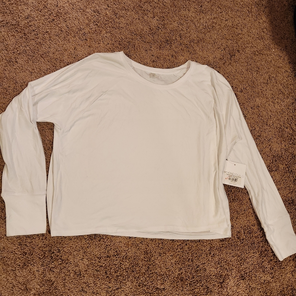 Beyond Yoga Featherweight daydream pullover